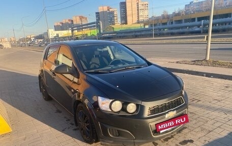 Chevrolet Aveo III, 2013 год, 600 000 рублей, 3 фотография