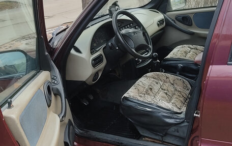 Chevrolet Niva I рестайлинг, 2005 год, 210 000 рублей, 5 фотография