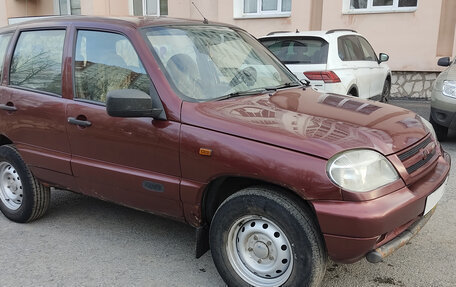 Chevrolet Niva I рестайлинг, 2005 год, 210 000 рублей, 2 фотография