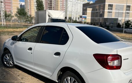 Renault Logan II, 2018 год, 450 000 рублей, 3 фотография