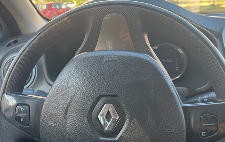 Renault Logan II, 2018 год, 450 000 рублей, 9 фотография