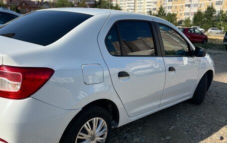 Renault Logan II, 2018 год, 450 000 рублей, 7 фотография