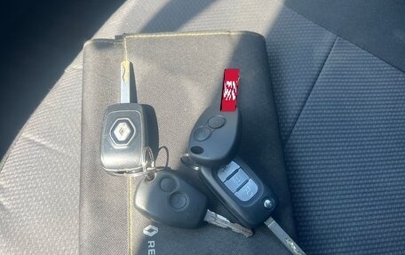 Renault Logan II, 2018 год, 450 000 рублей, 16 фотография