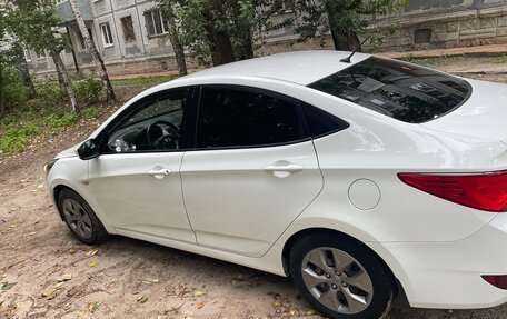 Hyundai Solaris II рестайлинг, 2014 год, 800 000 рублей, 5 фотография