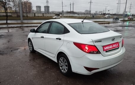 Hyundai Solaris II рестайлинг, 2015 год, 930 000 рублей, 4 фотография
