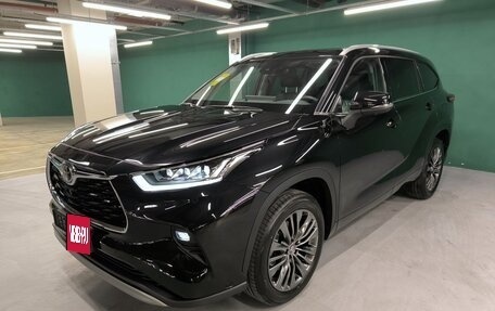 Toyota Highlander, 2025 год, 6 300 000 рублей, 4 фотография
