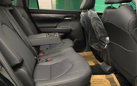 Toyota Highlander, 2025 год, 6 300 000 рублей, 12 фотография