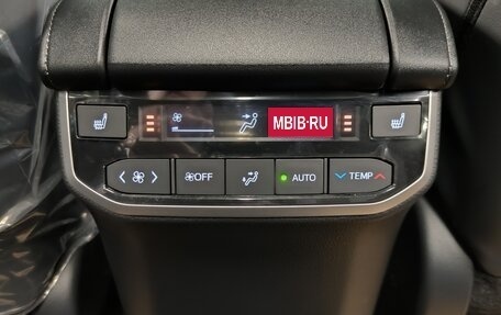 Toyota Highlander, 2025 год, 6 300 000 рублей, 15 фотография