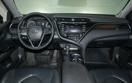 Toyota Camry, 2020 год, 2 849 000 рублей, 6 фотография