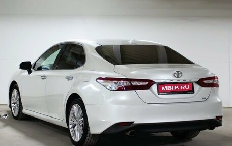 Toyota Camry, 2020 год, 2 849 000 рублей, 2 фотография