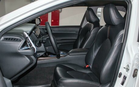 Toyota Camry, 2020 год, 2 849 000 рублей, 10 фотография