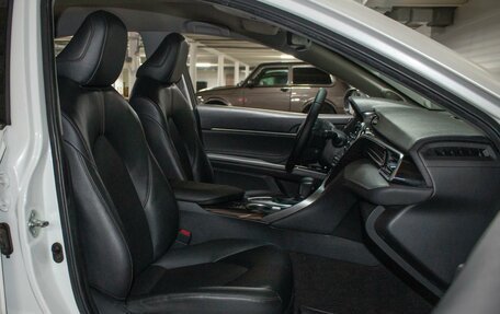 Toyota Camry, 2020 год, 2 849 000 рублей, 8 фотография