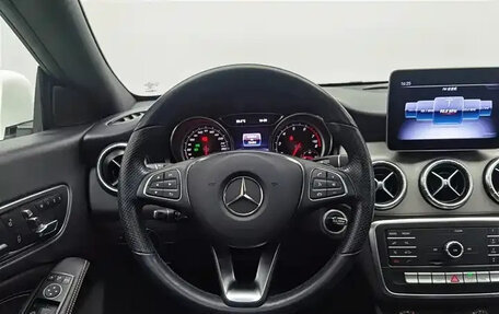 Mercedes-Benz CLA, 2019 год, 1 243 000 рублей, 6 фотография