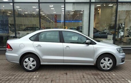 Volkswagen Polo VI (EU Market), 2017 год, 1 100 000 рублей, 4 фотография