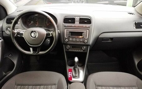 Volkswagen Polo VI (EU Market), 2017 год, 1 100 000 рублей, 9 фотография