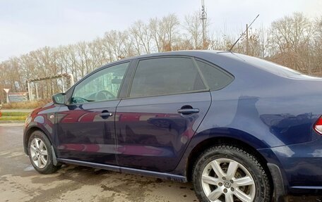 Volkswagen Polo VI (EU Market), 2012 год, 750 000 рублей, 2 фотография