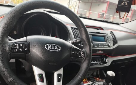 KIA Sportage III, 2011 год, 1 300 000 рублей, 11 фотография