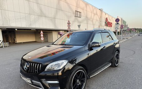 Mercedes-Benz M-Класс, 2013 год, 2 700 000 рублей, 4 фотография