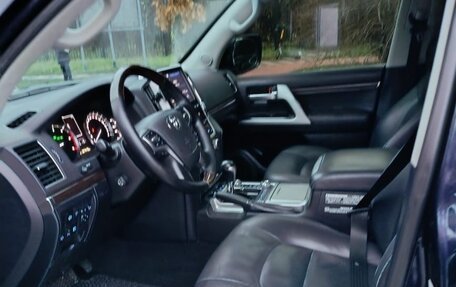 Toyota Land Cruiser 200, 2016 год, 6 000 000 рублей, 10 фотография