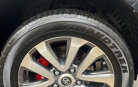 Toyota Land Cruiser 200, 2016 год, 6 000 000 рублей, 7 фотография
