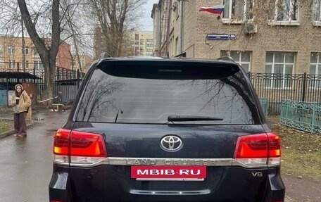 Toyota Land Cruiser 200, 2016 год, 6 000 000 рублей, 5 фотография