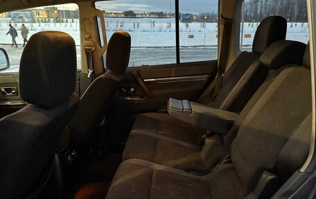 Mitsubishi Pajero IV, 2008 год, 1 080 000 рублей, 9 фотография