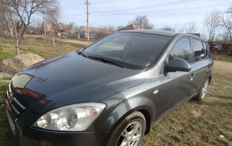 KIA cee'd I рестайлинг, 2008 год, 700 000 рублей, 3 фотография