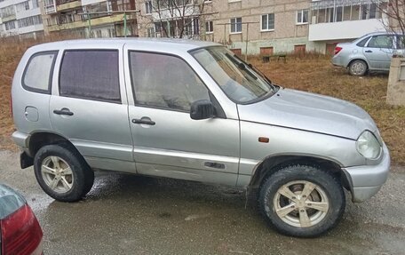Chevrolet Niva I рестайлинг, 2006 год, 250 000 рублей, 3 фотография
