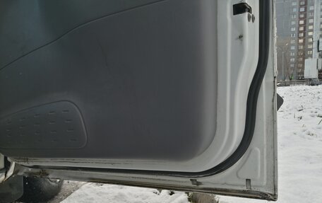 Chrysler Voyager IV, 2000 год, 350 000 рублей, 15 фотография