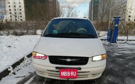 Chrysler Voyager IV, 2000 год, 350 000 рублей, 2 фотография