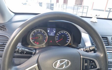 Hyundai Solaris II рестайлинг, 2016 год, 1 050 000 рублей, 5 фотография