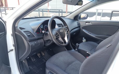 Hyundai Solaris II рестайлинг, 2016 год, 1 050 000 рублей, 6 фотография