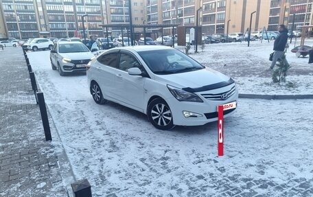 Hyundai Solaris II рестайлинг, 2016 год, 1 050 000 рублей, 13 фотография