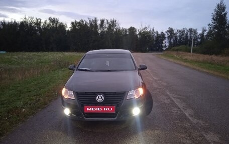 Volkswagen Passat B6, 2007 год, 450 000 рублей, 1 фотография
