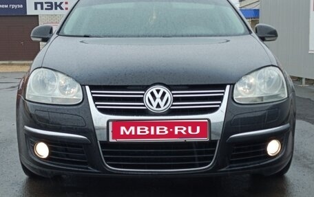 Volkswagen Jetta VI, 2009 год, 879 000 рублей, 1 фотография