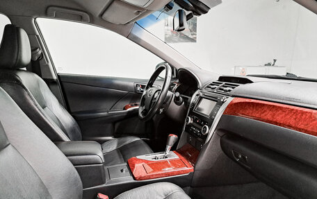 Toyota Camry, 2014 год, 1 790 000 рублей, 13 фотография