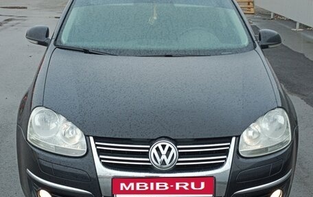 Volkswagen Jetta VI, 2009 год, 879 000 рублей, 3 фотография