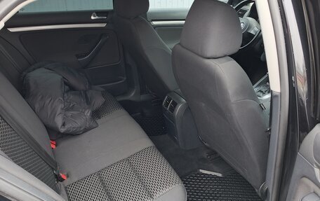 Volkswagen Jetta VI, 2009 год, 879 000 рублей, 19 фотография