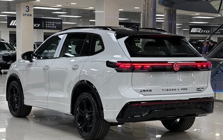 Volkswagen Tiguan, 2025 год, 4 950 000 рублей, 6 фотография