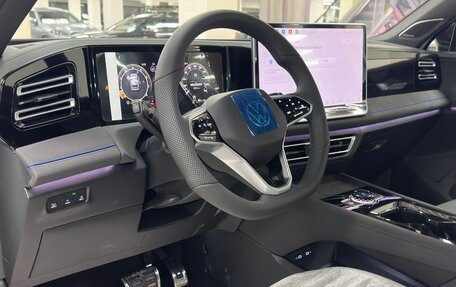 Volkswagen Tiguan, 2025 год, 4 950 000 рублей, 16 фотография