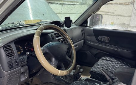 Mitsubishi Pajero Sport II рестайлинг, 1999 год, 550 000 рублей, 16 фотография