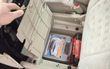 Mitsubishi Colt VI рестайлинг, 2003 год, 380 000 рублей, 17 фотография