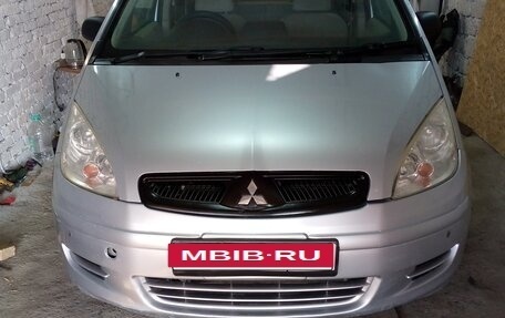 Mitsubishi Colt VI рестайлинг, 2003 год, 380 000 рублей, 4 фотография