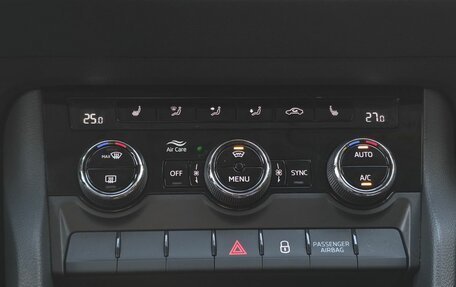 Skoda Karoq I, 2021 год, 2 650 000 рублей, 19 фотография