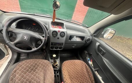 Peugeot Partner II рестайлинг 2, 2010 год, 370 000 рублей, 6 фотография