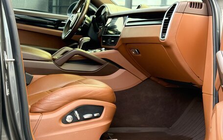 Porsche Cayenne III, 2019 год, 8 050 000 рублей, 22 фотография