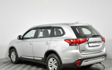 Mitsubishi Outlander III рестайлинг 3, 2018 год, 1 749 000 рублей, 7 фотография