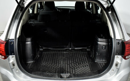 Mitsubishi Outlander III рестайлинг 3, 2018 год, 1 749 000 рублей, 21 фотография