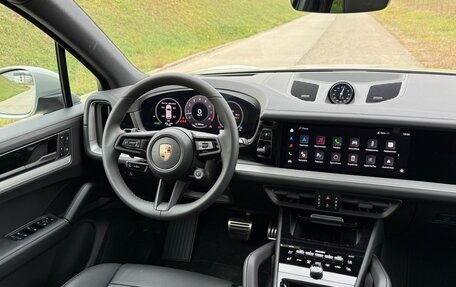 Porsche Cayenne III, 2025 год, 18 800 000 рублей, 2 фотография