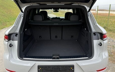 Porsche Cayenne III, 2025 год, 18 800 000 рублей, 9 фотография